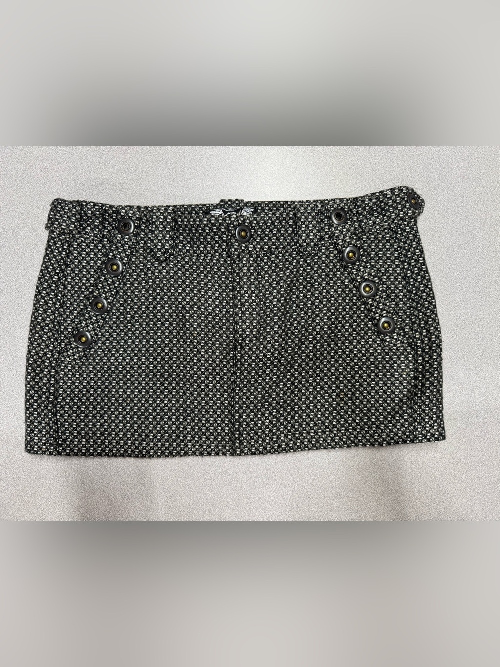 Buffalo David Bitton Tweed Micro Mini Skirt with Grommet Snap Buttons Military